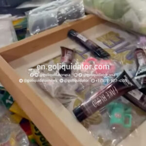 Pallets with general merchandise for bin stores