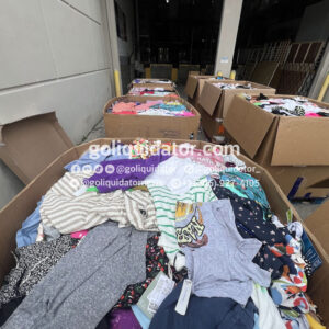 Lots of summer clothing for women