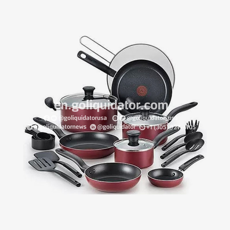 Lot of home goods and cleaning products