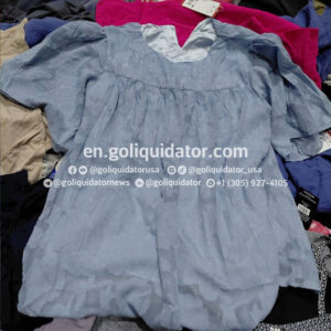 Lot of women's clothing from recognized brands