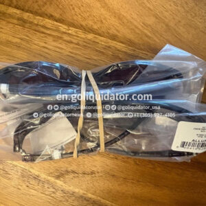 Lots of Oscar de la Renta sunglasses