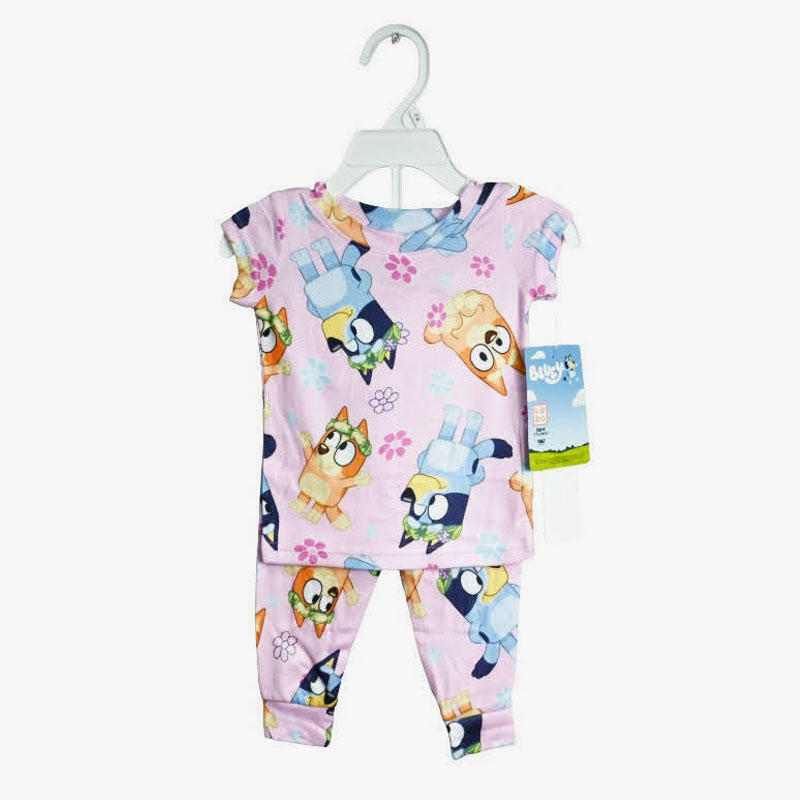Lots of pajamas for children's