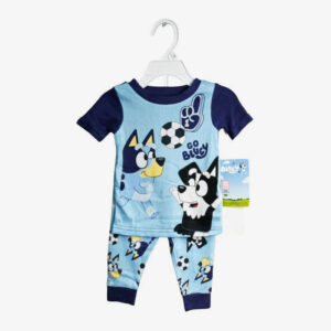 Lots of pajamas for children's