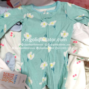 Lots of AOL kids clothing
