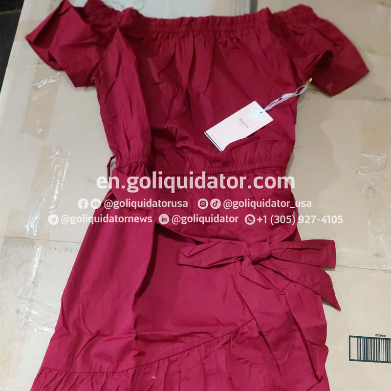 Lots of Californian fashion apparel for women