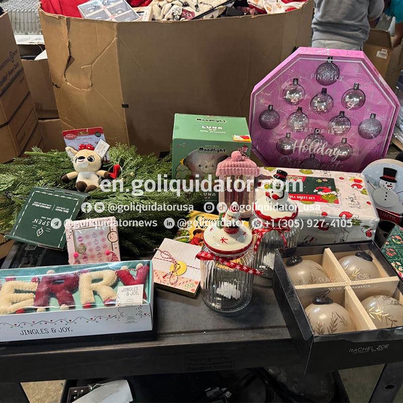 Christmas items by pallet or truckload