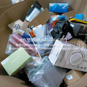 Pallets with merchandise from Amazon