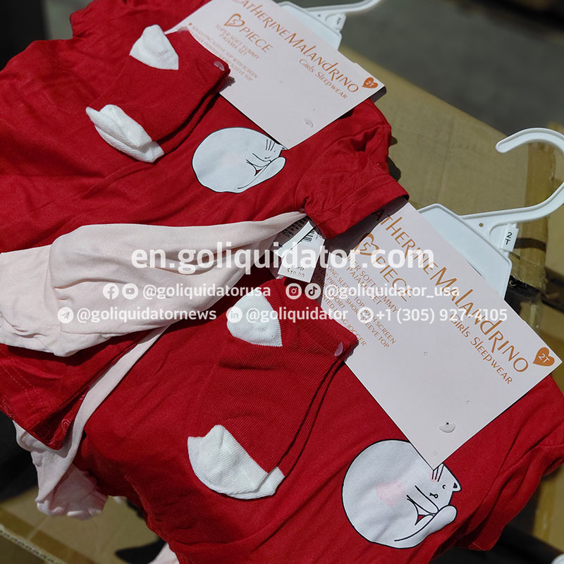 Lots of children's pajamas