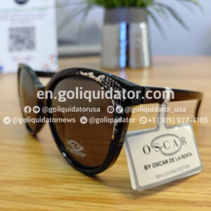 Lots of Oscar de la Renta sunglasses