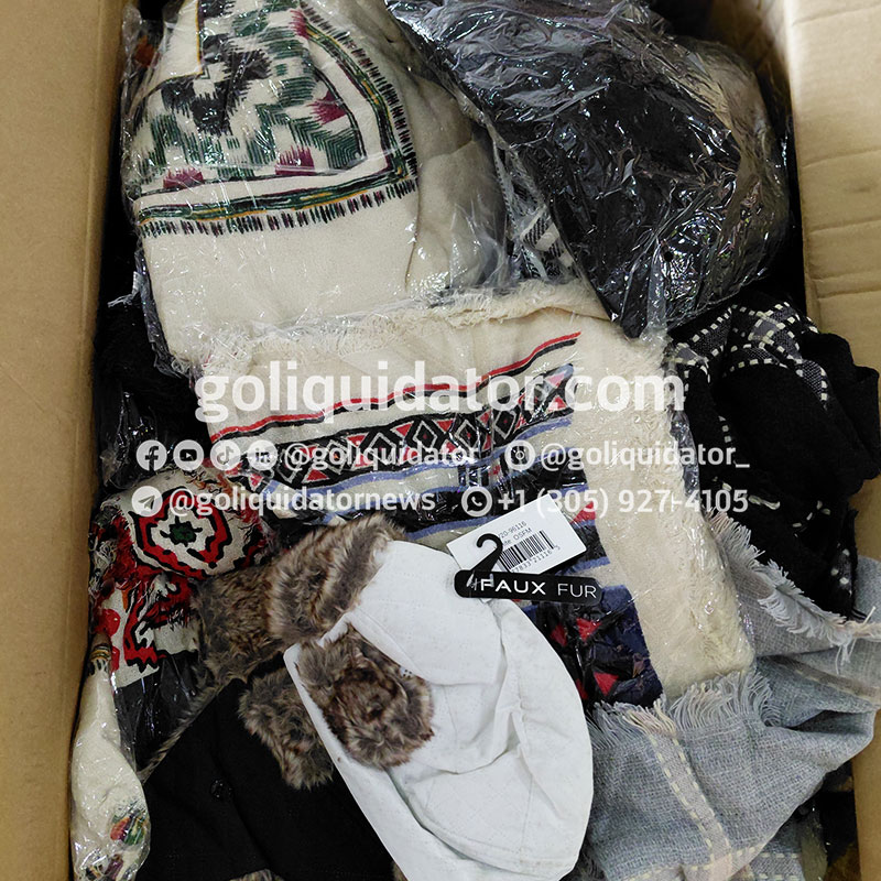 Lot of winter accessories
