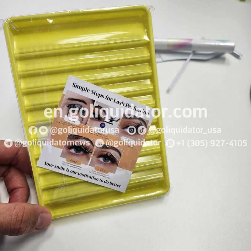 Lot of eyelashes sets