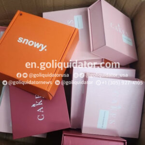 Lot of of nipple covers from the brands Cakes and Snowy