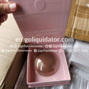 Lot of of nipple covers from the brands Cakes and Snowy