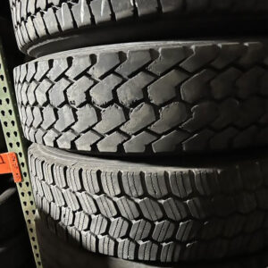 Lots of used tires (like new) in wholesale liquidation
