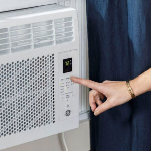 Batches of air conditioners in wholesale liquidation