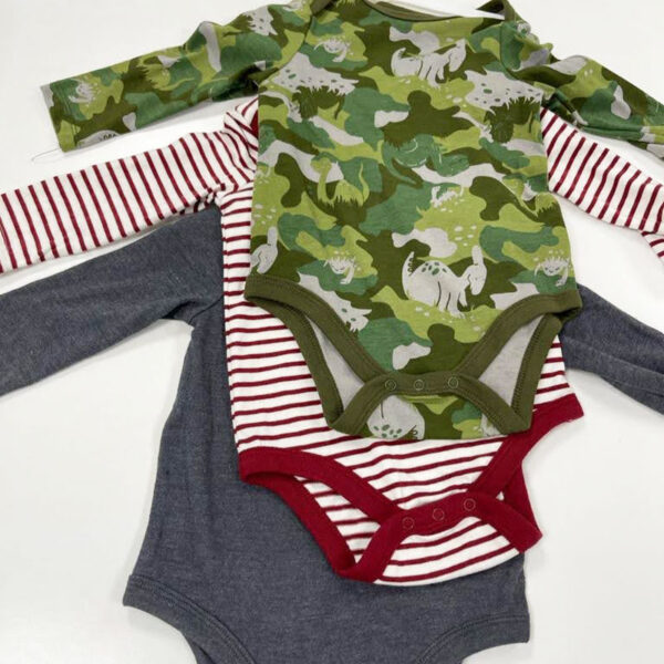 Batches of children's clothing by pallet in wholesale liquidation