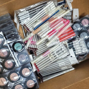 Lots of makeup from American brands in wholesale liquidation