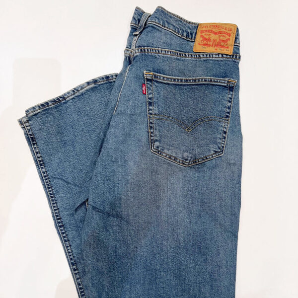 Lot of jeans from recognized brands in wholesale liquidation