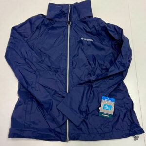 Lot of mixed outdoor clothing in wholesale liquidation