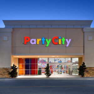 Party supplies in wholesale liquidation