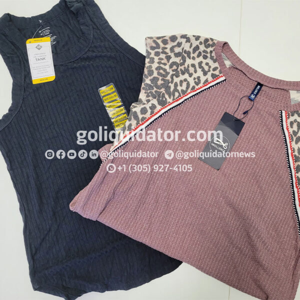 Lot of clothing from American stores in wholesale liquidation.