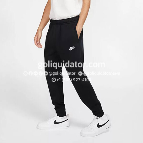 Lot of Nike clothing and casual and sports shoes in wholesale liquidation.