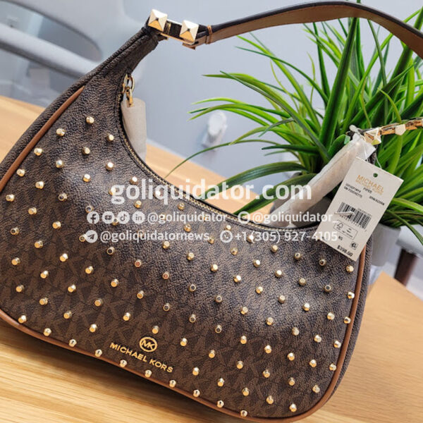 Lot of premium handbags and wallets, from exclusive brands, in wholesale liquidation