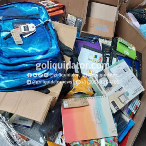 Lot of school supplies in wholesale liquidation.