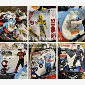 Lot of costumes for kids and adults, in wholesale liquidation.