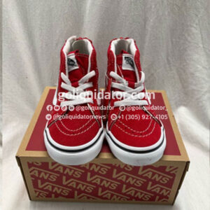 Vans, Converse and Nike sneakers by container, in wholesale liquidation.