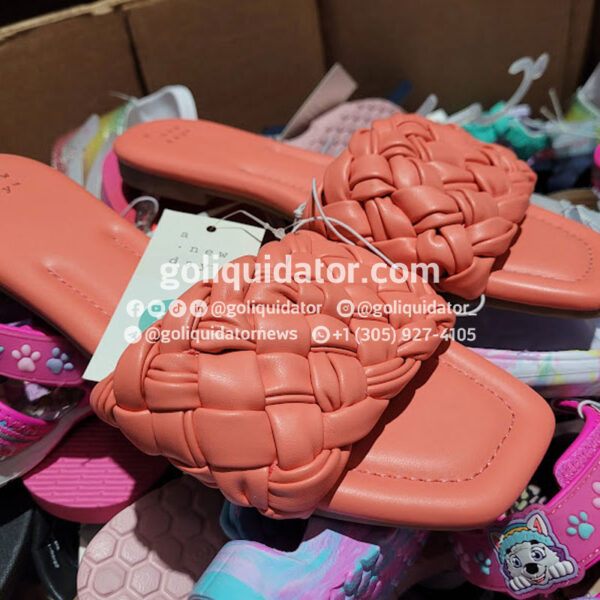 SandalsAndShoesTGT0225_02